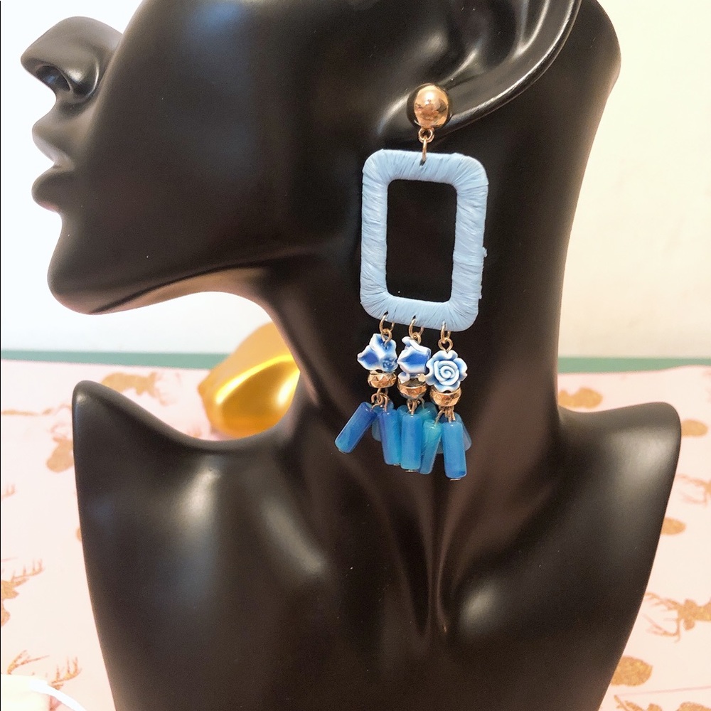 Beautiful blue summer earrings